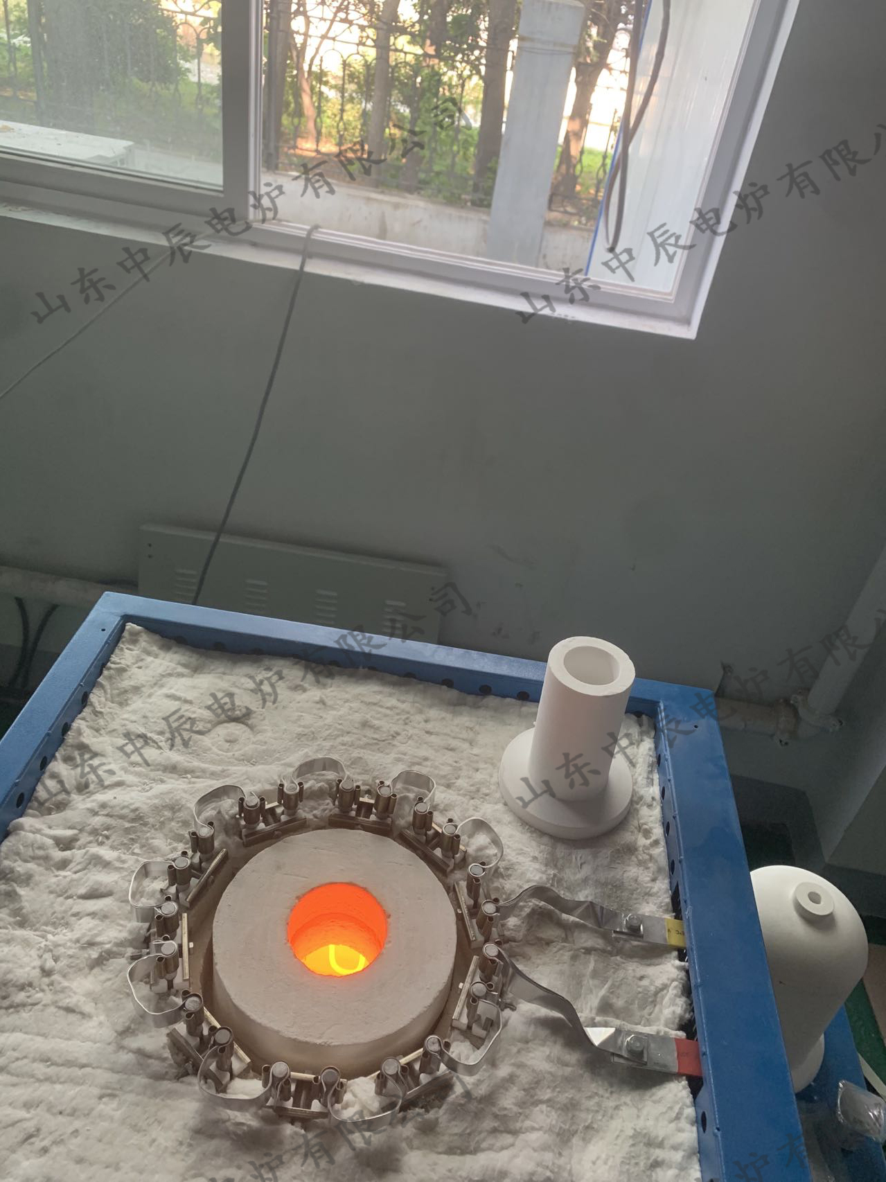 青島某企業(yè)高溫熔塊爐